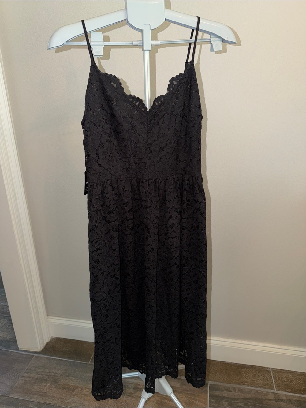Express Black Lace Dress with Spaghetti Straps